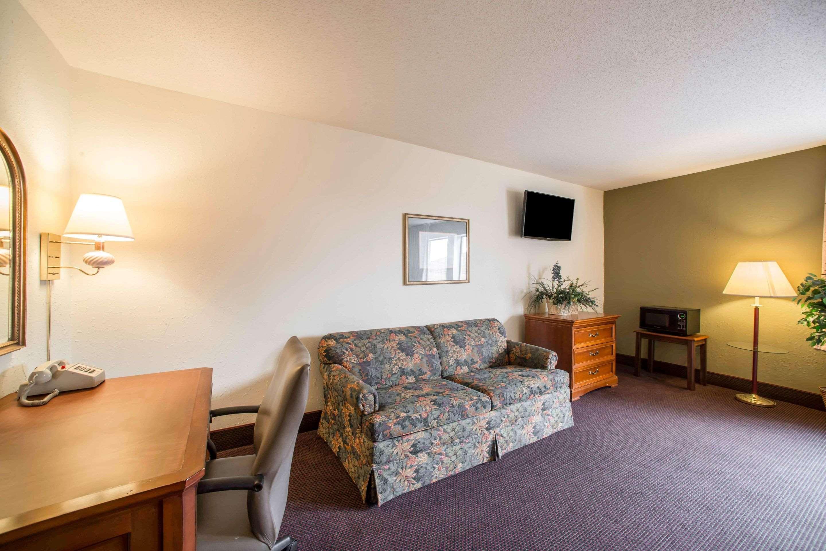 Econo Lodge Маріон Екстер'єр фото