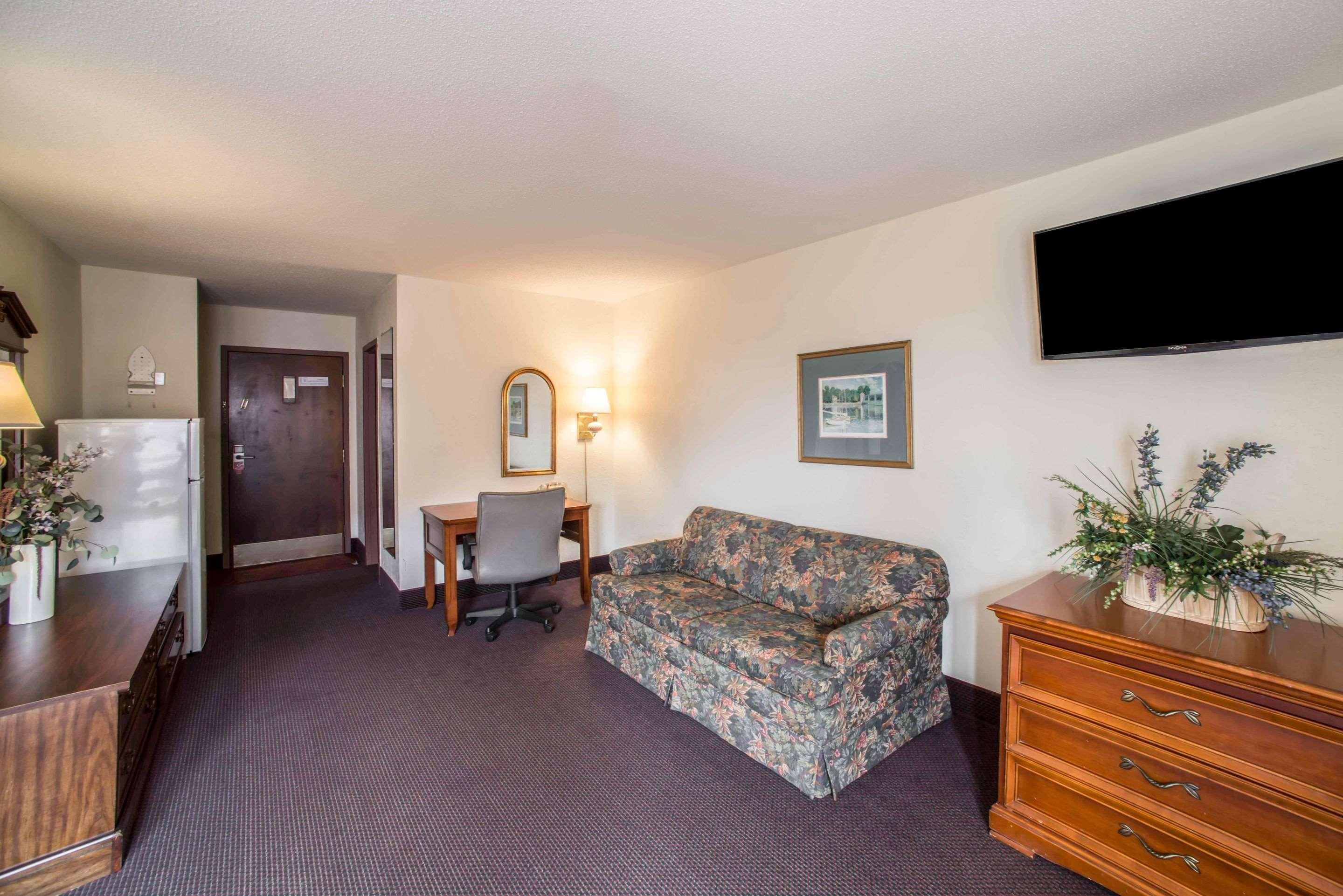 Econo Lodge Маріон Екстер'єр фото