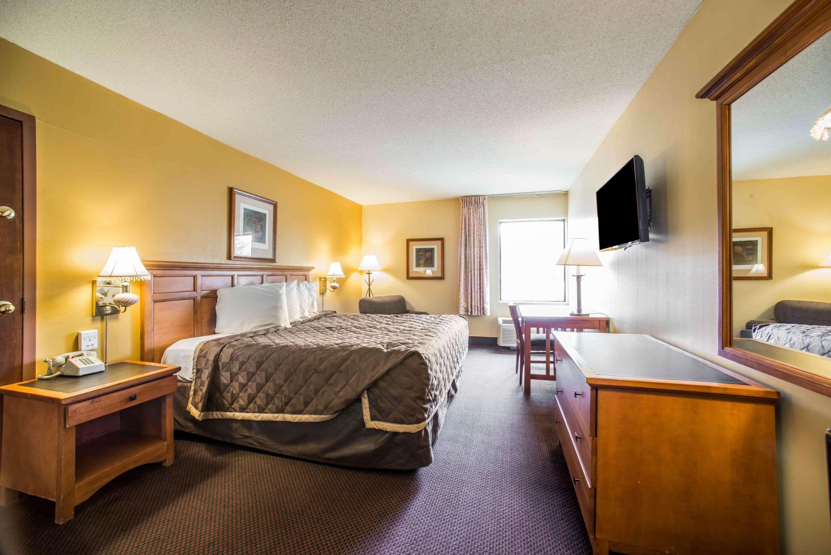 Econo Lodge Маріон Екстер'єр фото