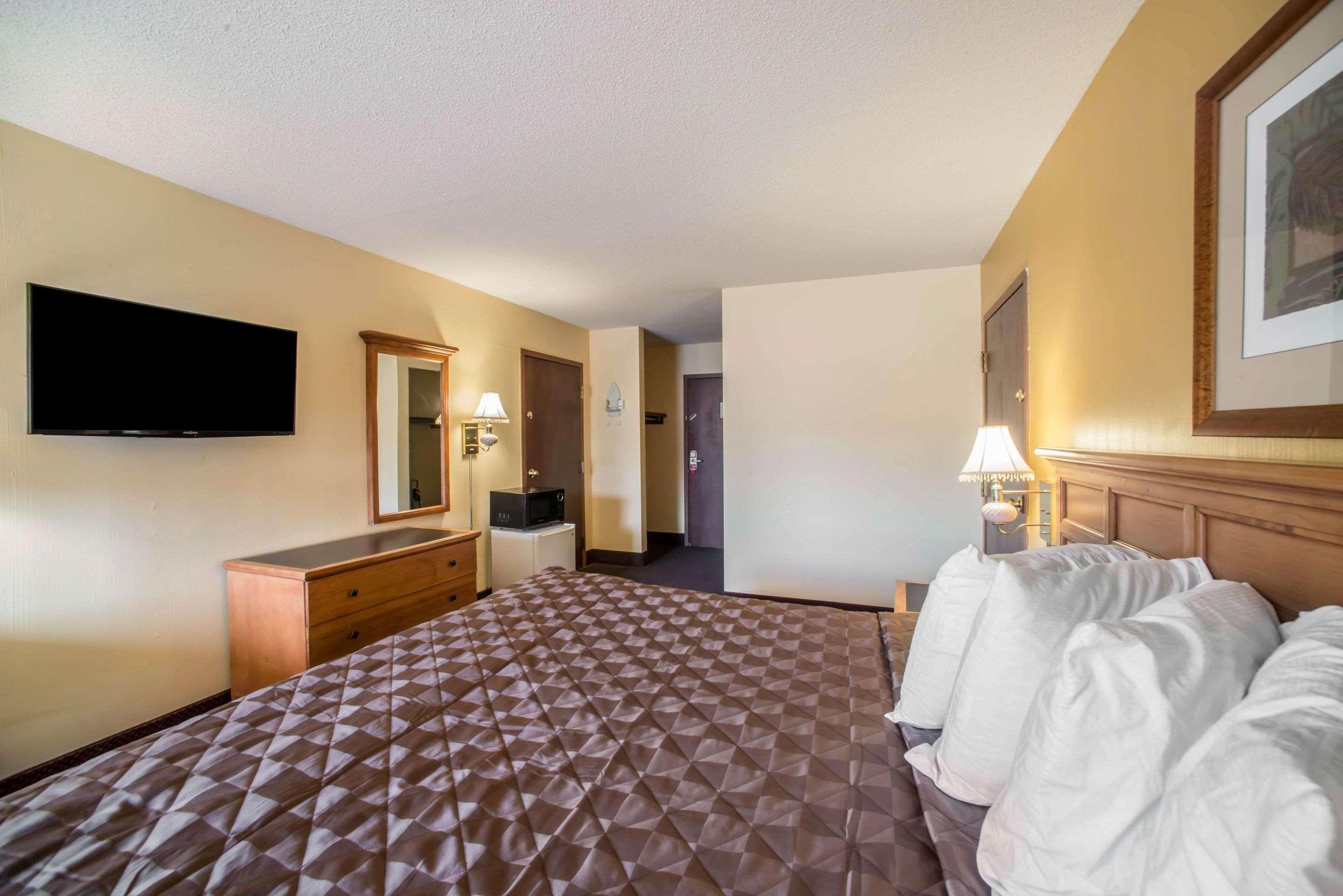 Econo Lodge Маріон Екстер'єр фото