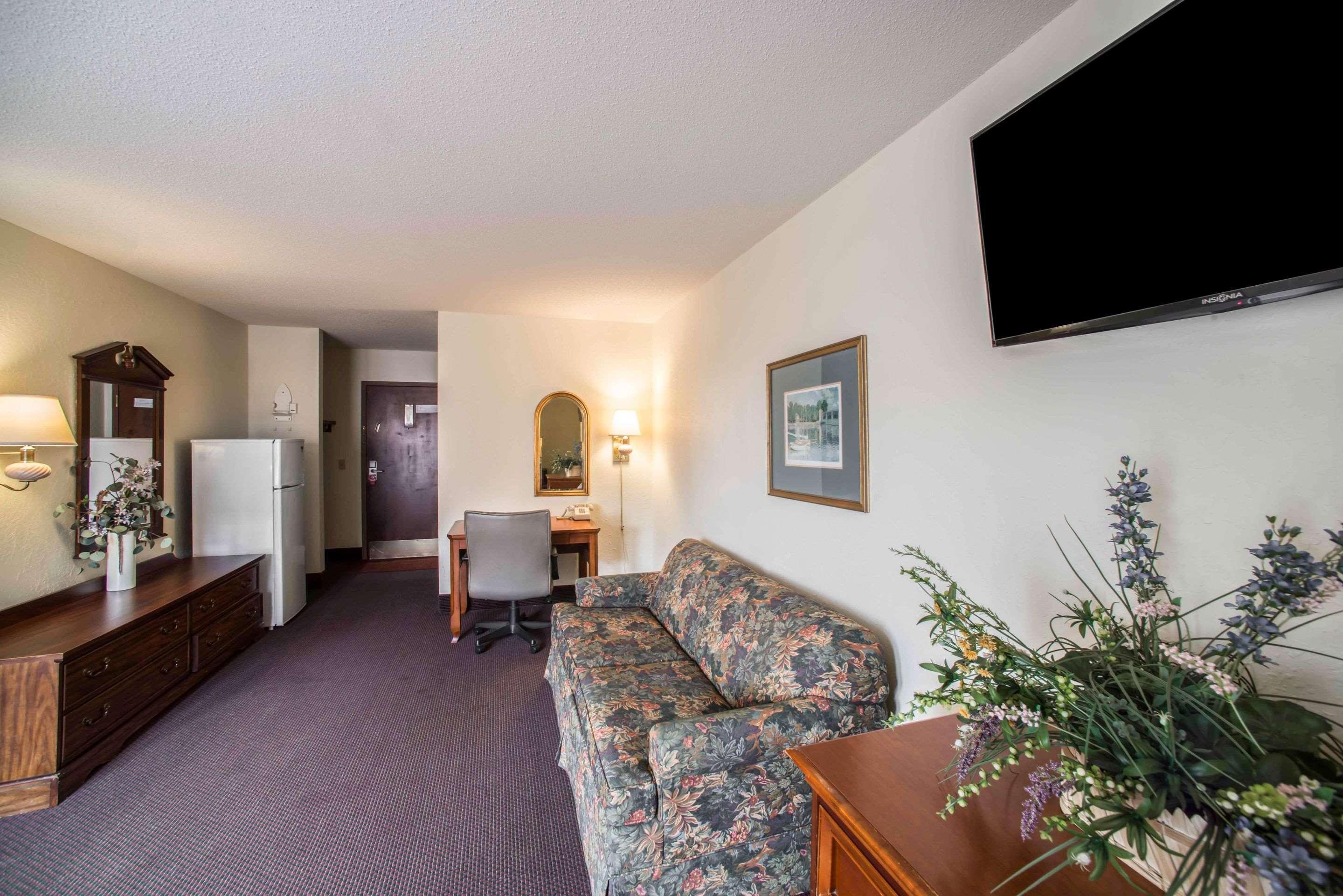 Econo Lodge Маріон Екстер'єр фото