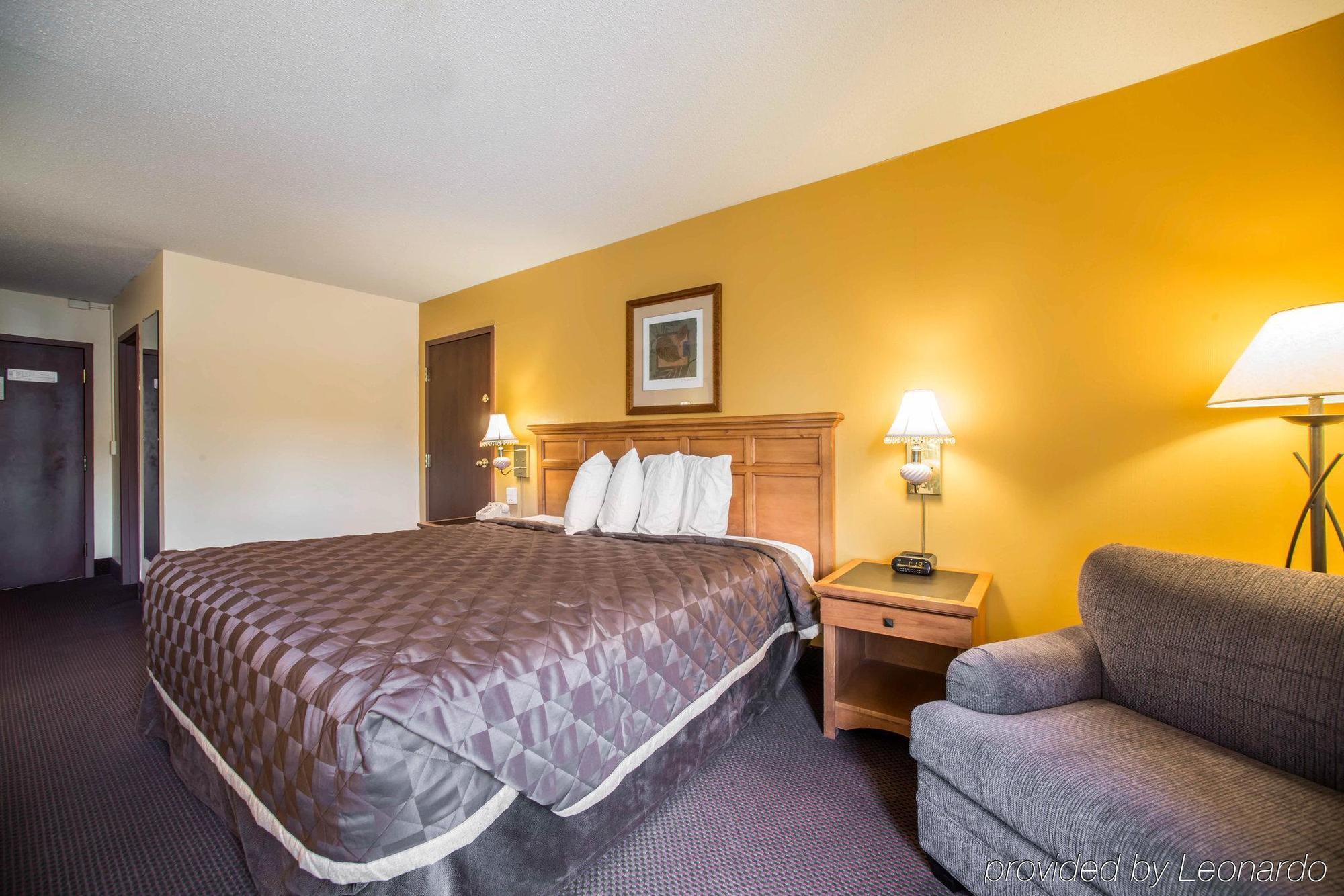 Econo Lodge Маріон Екстер'єр фото
